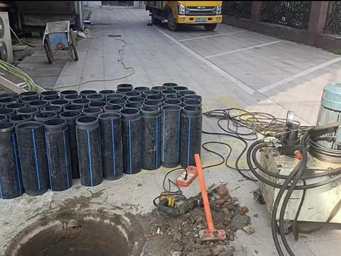 顺庆PE置换管厂家 DN315置换管 非开挖管短管置换